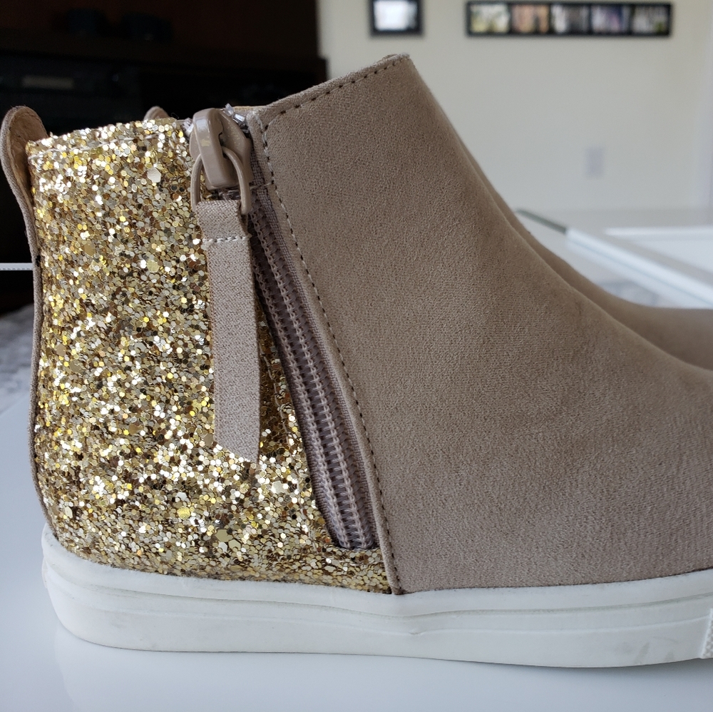 Kids shoes brand new